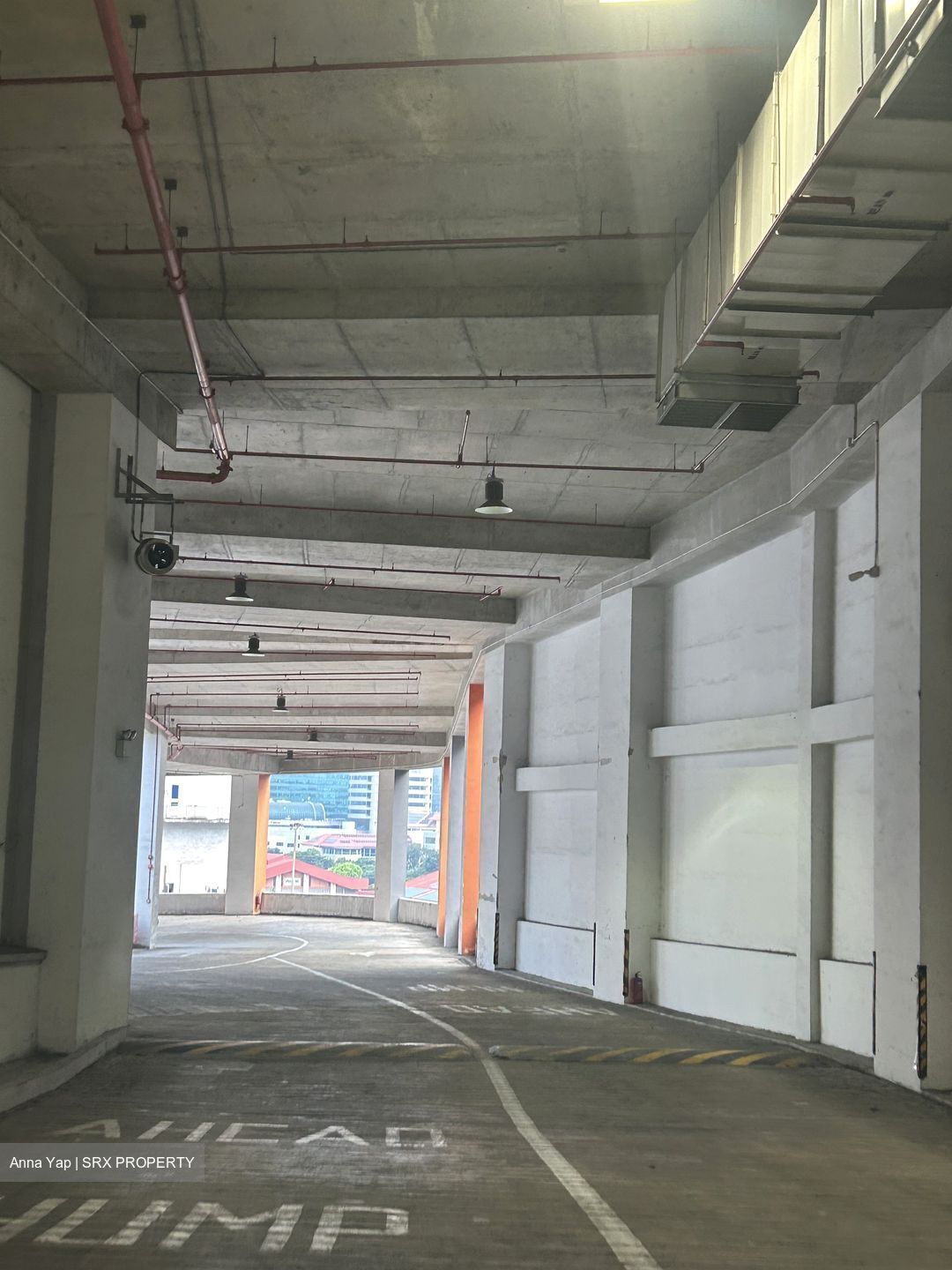 Toh Guan Road East (D22), Warehouse #563784661